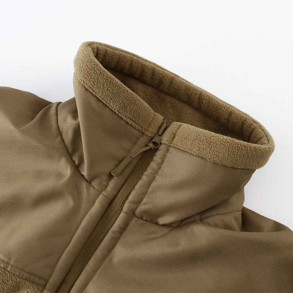 Tactical Fleece Sweatshirt — Warmth, Mobility, and Everyday Utility