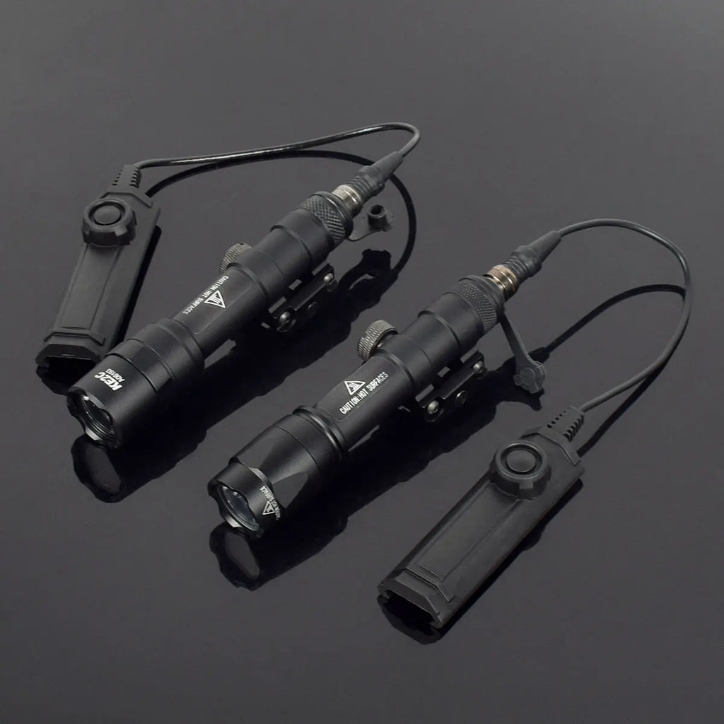 Tactical Scout Light With Dual Function Pressure Switch 600 Lumen
