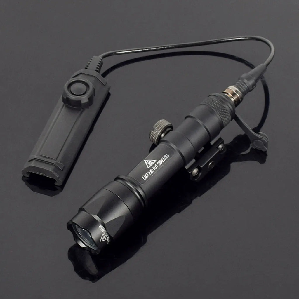Tactical Scout Light With Dual Function Pressure Switch 600 Lumen
