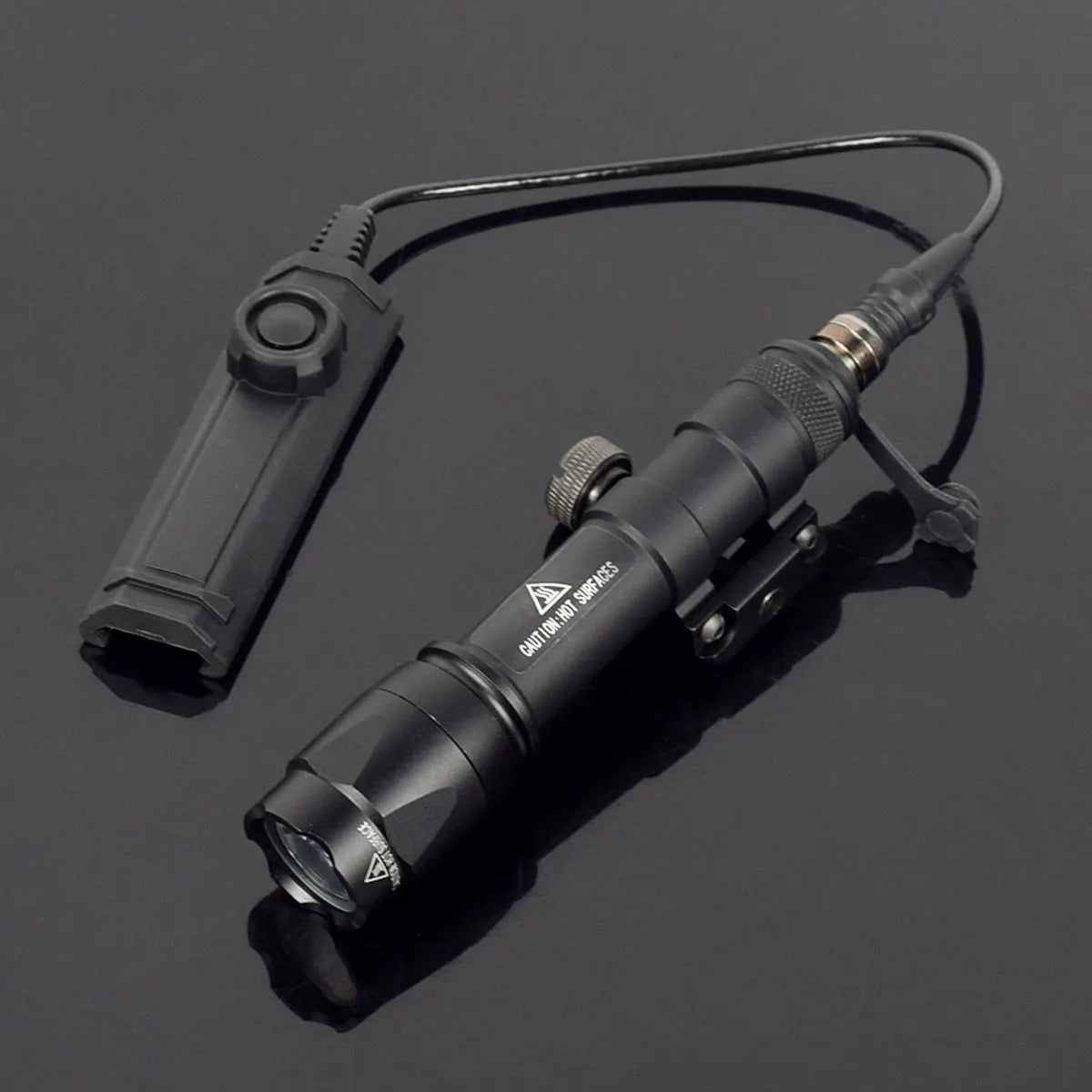 Tactical Scout Light With Dual Function Pressure Switch 600 Lumen