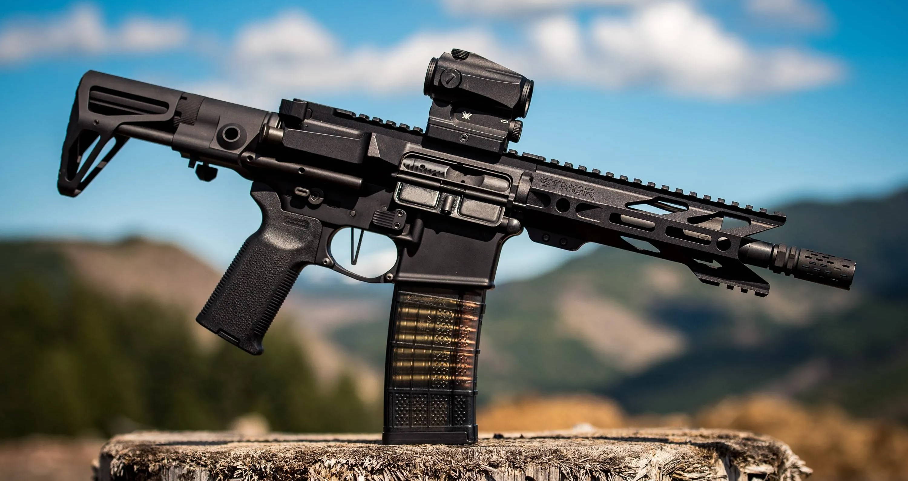 STNGR HWK M-LOK Free Float AR-15 Handguard